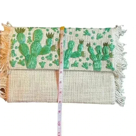 Cactus envelope clutch purse fringe on side see pics for size - Picture 1 of 6